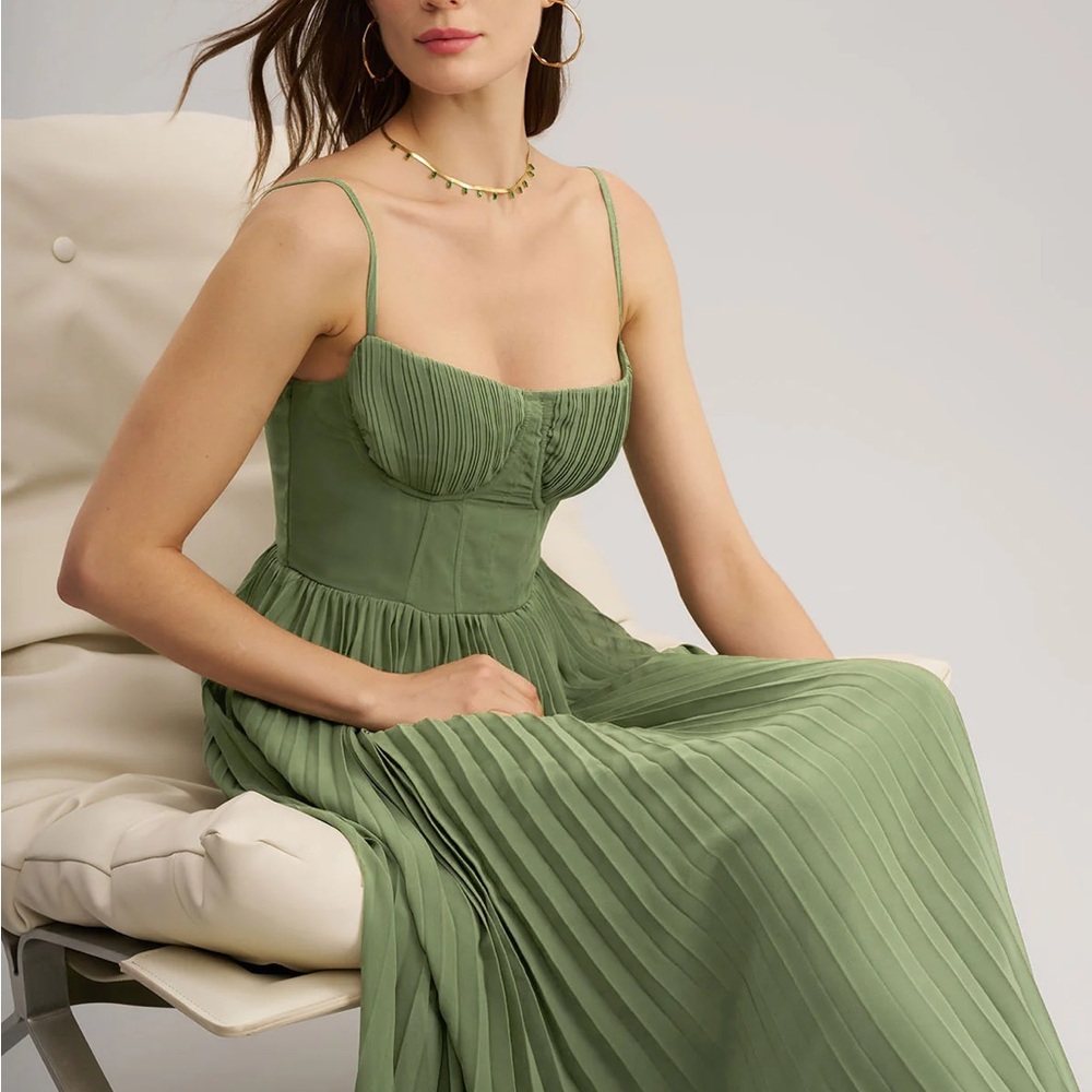 Rihoas Green Sweetheart Neck Flowy Slip Maxi Dress - Picture 4 of 10